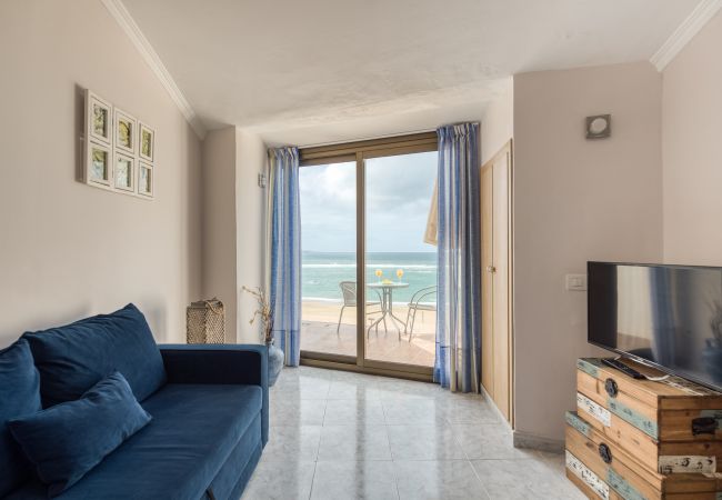 Apartamento en Las Palmas de Gran Canaria - Beachfront APT Las Canteras 3 - Sea Views Terrace  Apartamento en Las Palmas de Gran Canaria - Beachfront APT Las Canteras 3 - Sea Views Terrace
