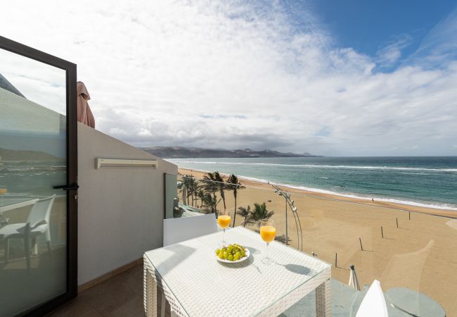 Apartamento en Las Palmas de Gran Canaria - Beachfront APT Las Canteras 4 - Sea Views Terrace Apartamento en Las Palmas de Gran Canaria - Beachfront APT Las Canteras 4 - Sea Views Terrace
