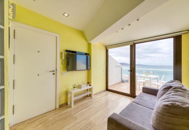 Apartamento en Las Palmas de Gran Canaria - Beachfront APT Las Canteras 4 - Sea Views Terrace Apartamento en Las Palmas de Gran Canaria - Beachfront APT Las Canteras 4 - Sea Views Terrace