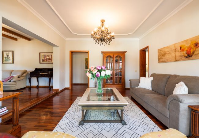 Casa en Las Palmas de Gran Canaria - Luxury Cottage Pool + Tennis Court + Parking  Casa en Las Palmas de Gran Canaria - Luxury Cottage Pool + Tennis Court + Parking