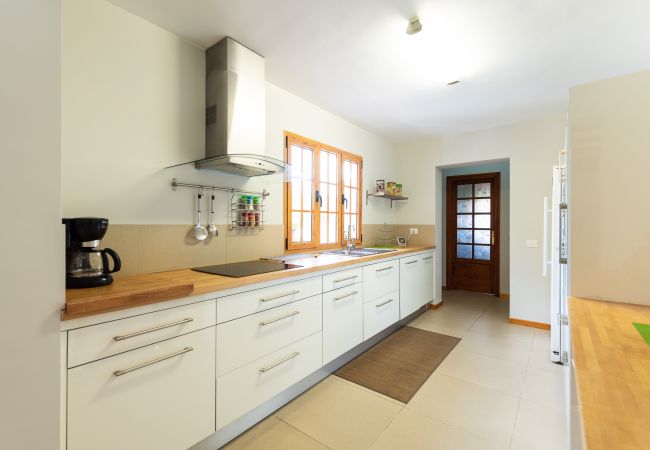 Casa en Las Palmas de Gran Canaria - Luxury Cottage Pool + Tennis Court + Parking  Casa en Las Palmas de Gran Canaria - Luxury Cottage Pool + Tennis Court + Parking