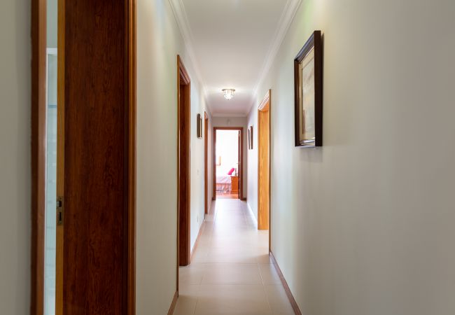 Casa en Las Palmas de Gran Canaria - Luxury Cottage Pool + Tennis Court + Parking  Casa en Las Palmas de Gran Canaria - Luxury Cottage Pool + Tennis Court + Parking