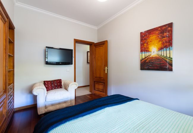 Casa en Las Palmas de Gran Canaria - Luxury Cottage Pool + Tennis Court + Parking  Casa en Las Palmas de Gran Canaria - Luxury Cottage Pool + Tennis Court + Parking