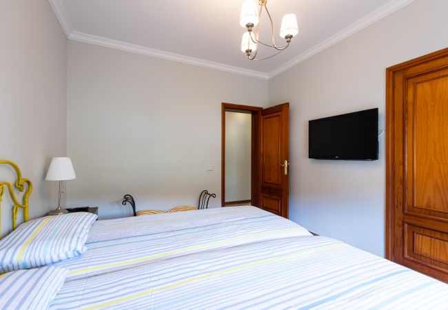 Casa en Las Palmas de Gran Canaria - Luxury Cottage Pool + Tennis Court + Parking  Casa en Las Palmas de Gran Canaria - Luxury Cottage Pool + Tennis Court + Parking
