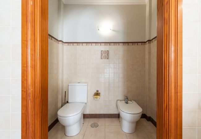 Casa en Las Palmas de Gran Canaria - Luxury Cottage Pool + Tennis Court + Parking  Casa en Las Palmas de Gran Canaria - Luxury Cottage Pool + Tennis Court + Parking