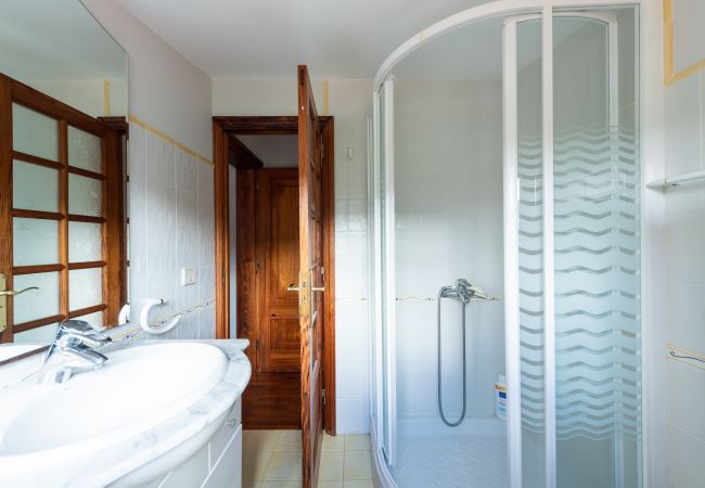Casa en Las Palmas de Gran Canaria - Luxury Cottage Pool + Tennis Court + Parking  Casa en Las Palmas de Gran Canaria - Luxury Cottage Pool + Tennis Court + Parking