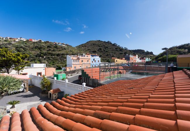 Casa en Las Palmas de Gran Canaria - Luxury Cottage Pool + Tennis Court + Parking  Casa en Las Palmas de Gran Canaria - Luxury Cottage Pool + Tennis Court + Parking