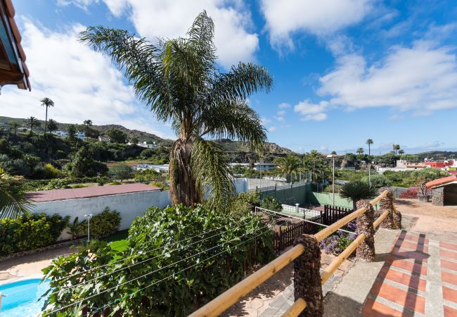 Casa en Las Palmas de Gran Canaria - Luxury Cottage Pool + Tennis Court + Parking  Casa en Las Palmas de Gran Canaria - Luxury Cottage Pool + Tennis Court + Parking