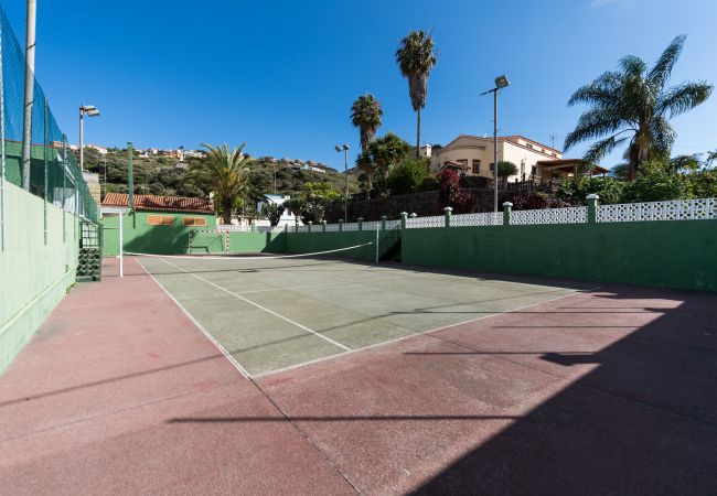 Casa en Las Palmas de Gran Canaria - Luxury Cottage Pool + Tennis Court + Parking  Casa en Las Palmas de Gran Canaria - Luxury Cottage Pool + Tennis Court + Parking