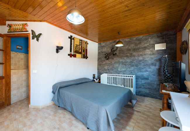 Casa en San Bartolomé de Tirajana - Camping House Private Solarium + BBQ & Pool  Casa en San Bartolomé de Tirajana - Camping House Private Solarium + BBQ & Pool