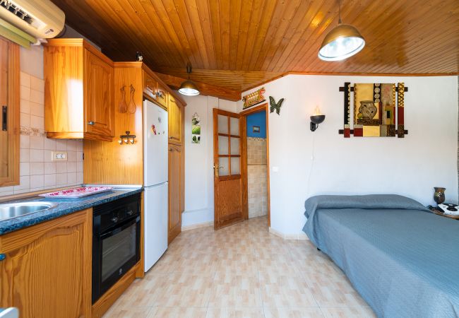 Casa en San Bartolomé de Tirajana - Camping House Private Solarium + BBQ & Pool  Casa en San Bartolomé de Tirajana - Camping House Private Solarium + BBQ & Pool
