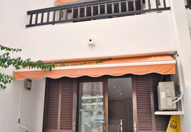 Bungalow en Adeje - Bungalow 2 min Walk to Beach + Private Solarium  Bungalow en Adeje - Bungalow 2 min Walk to Beach + Private Solarium