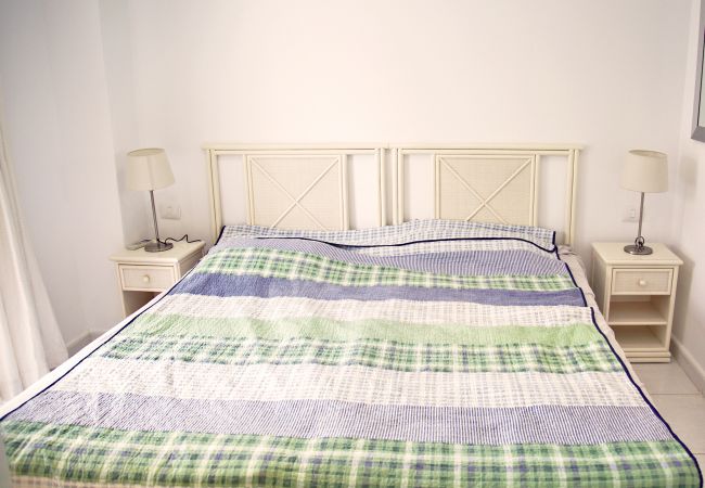 Bungalow en Adeje - Bungalow 2 min Walk to Beach + Private Solarium  Bungalow en Adeje - Bungalow 2 min Walk to Beach + Private Solarium