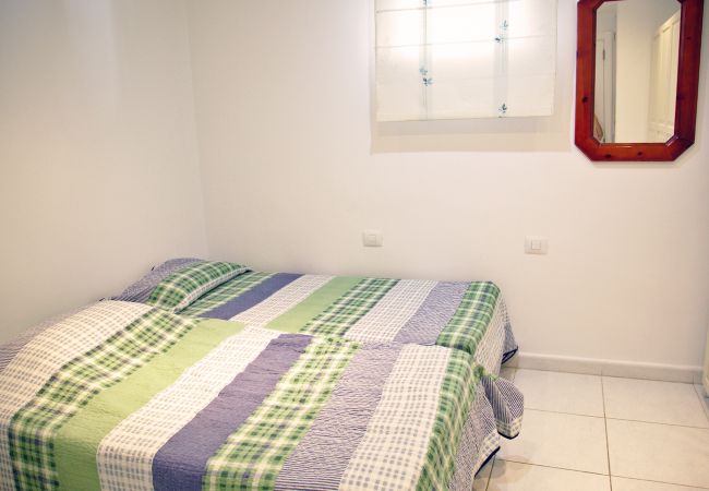 Bungalow en Adeje - Bungalow 2 min Walk to Beach + Private Solarium  Bungalow en Adeje - Bungalow 2 min Walk to Beach + Private Solarium
