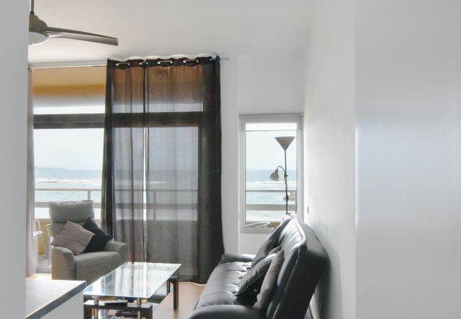 Apartamento en Las Palmas de Gran Canaria - APT Seafront Terrace Las Canteras Beach + Wifi Apartamento en Las Palmas de Gran Canaria - APT Seafront Terrace Las Canteras Beach + Wifi