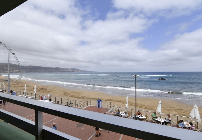 Apartamento en Las Palmas de Gran Canaria - APT Seafront Terrace Las Canteras Beach + Wifi Apartamento en Las Palmas de Gran Canaria - APT Seafront Terrace Las Canteras Beach + Wifi