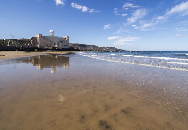 Apartamento en Las Palmas de Gran Canaria - APT Seafront Terrace Las Canteras Beach + Wifi Apartamento en Las Palmas de Gran Canaria - APT Seafront Terrace Las Canteras Beach + Wifi