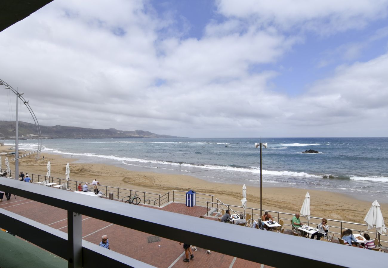 Apartamento en Las Palmas de Gran Canaria - APT Seafront Terrace Las Canteras Beach + Wifi Apartamento en Las Palmas de Gran Canaria - APT Seafront Terrace Las Canteras Beach + Wifi