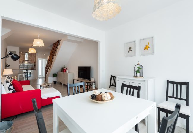 Casa en Agaete - Ideal Getaway 2BR Chalet + Private Terrace Casa en Agaete - Ideal Getaway 2BR Chalet + Private Terrace