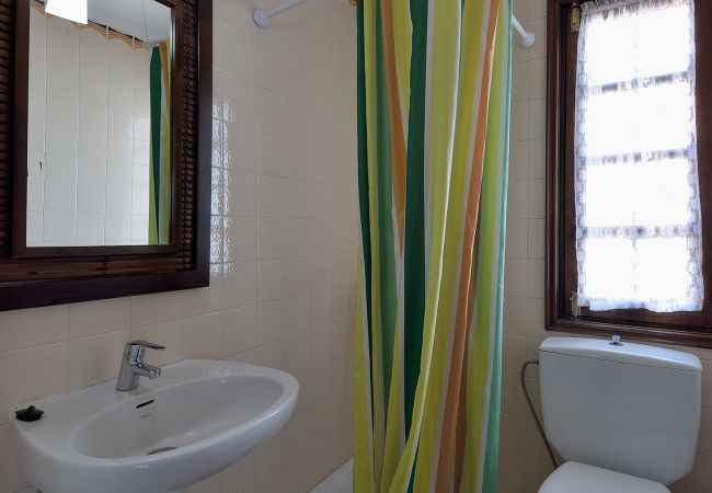 Villa en Puerto del Carmen - 3BR Villa Solarium Terrace + 2 min Walk to Beach Villa en Puerto del Carmen - 3BR Villa Solarium Terrace + 2 min Walk to Beach