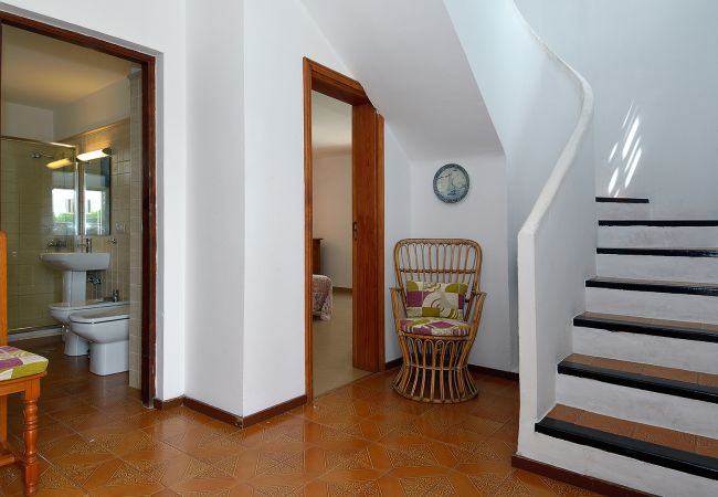 Villa en Puerto del Carmen - 3BR Villa Solarium Terrace + 2 min Walk to Beach Villa en Puerto del Carmen - 3BR Villa Solarium Terrace + 2 min Walk to Beach