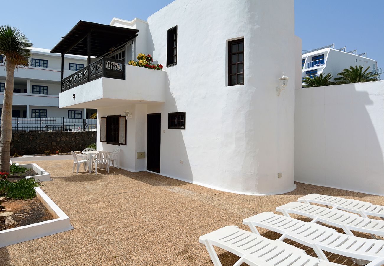 Villa en Puerto del Carmen - 3BR Villa Solarium Terrace + 2 min Walk to Beach
