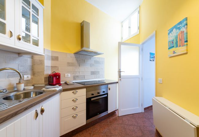 Apartamento en Arucas - Spacious 2BR Historic Centre Arucas + Balcony  Apartamento en Arucas - Spacious 2BR Historic Centre Arucas + Balcony
