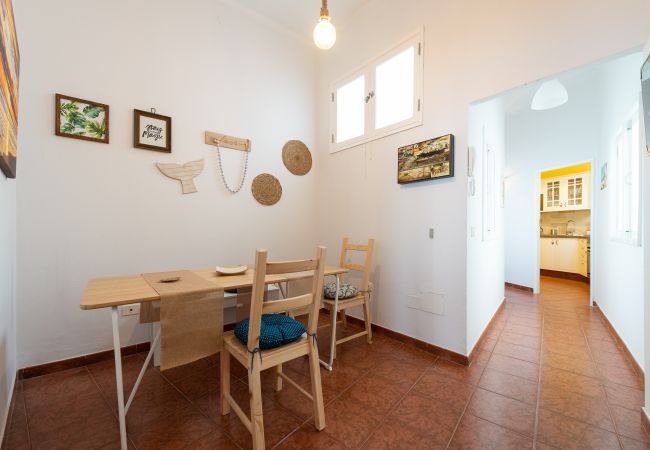 Apartamento en Arucas - Spacious 2BR Historic Centre Arucas + Balcony  Apartamento en Arucas - Spacious 2BR Historic Centre Arucas + Balcony