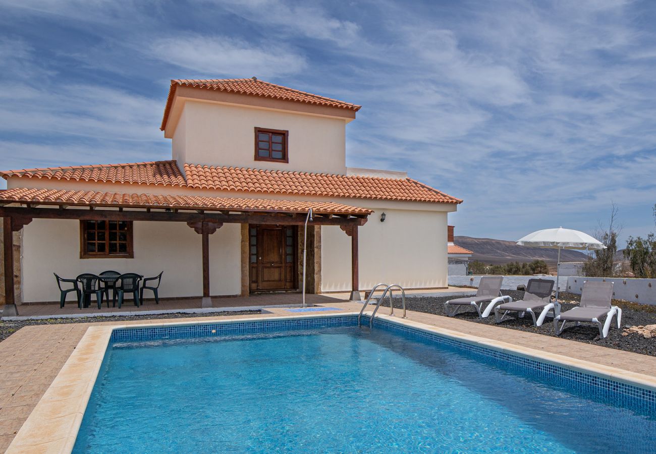 Villa en Antigua - Fuerteventura - Peaceful Chalet with Pool in Sunny Fuerteventura