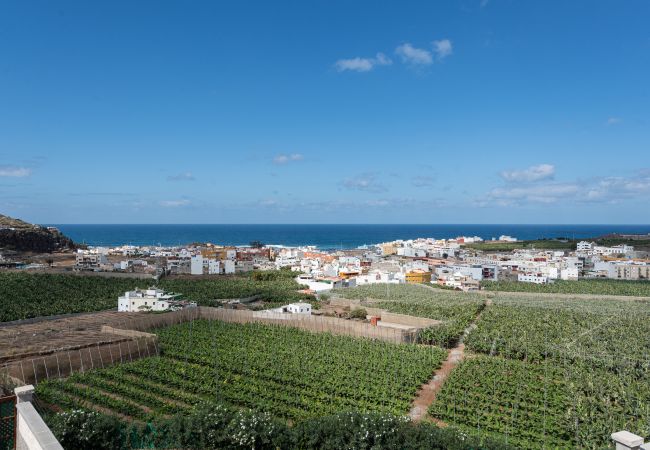 Casa en Arucas - Costa Verde - Nature Views Terrace + Parking  Casa en Arucas - Costa Verde - Nature Views Terrace + Parking