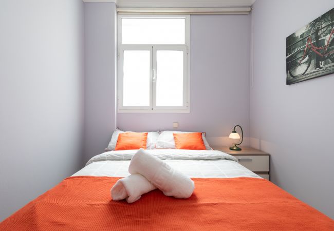Casa en Las Palmas de Gran Canaria - Spacious 3BR 5 min Walk to Las Canteras + Parking  Casa en Las Palmas de Gran Canaria - Spacious 3BR 5 min Walk to Las Canteras + Parking