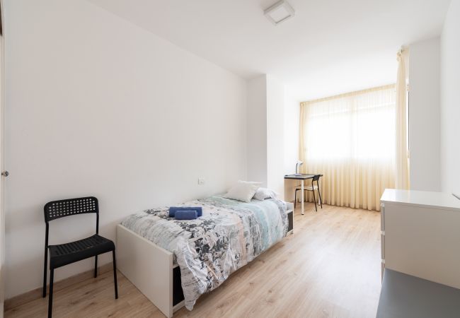 Apartamento en Las Palmas de Gran Canaria - Centric 2BR Flat 5 min Walk to Las Canteras Beach Apartamento en Las Palmas de Gran Canaria - Centric 2BR Flat 5 min Walk to Las Canteras Beach
