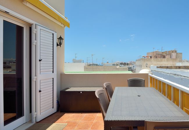 Apartamento en Arrecife - Centric APT Solarium Terrace + Sea Views Apartamento en Arrecife - Centric APT Solarium Terrace + Sea Views