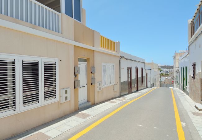 Apartamento en Arrecife - Centric APT Solarium Terrace + Sea Views Apartamento en Arrecife - Centric APT Solarium Terrace + Sea Views