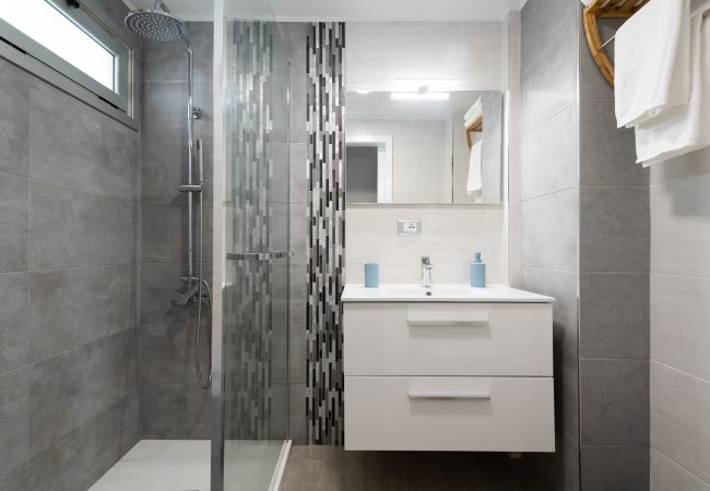 Apartamento en Las Palmas de Gran Canaria - 1st Line APT Las Canteras Beach + Wifi Apartamento en Las Palmas de Gran Canaria - 1st Line APT Las Canteras Beach + Wifi
