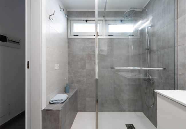Apartamento en Las Palmas de Gran Canaria - 1st Line APT Las Canteras Beach + Wifi Apartamento en Las Palmas de Gran Canaria - 1st Line APT Las Canteras Beach + Wifi