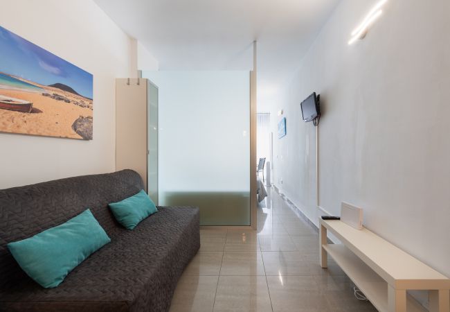 Apartamento en Las Palmas de Gran Canaria - 1st Line APT Las Canteras Beach + Wifi Apartamento en Las Palmas de Gran Canaria - 1st Line APT Las Canteras Beach + Wifi