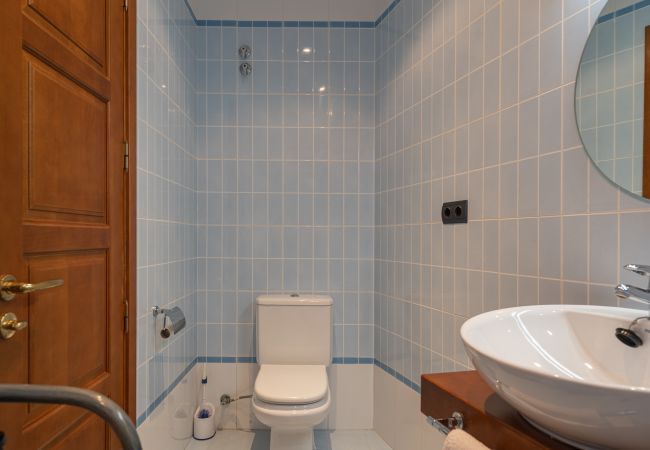 Apartamento en Las Palmas de Gran Canaria - 3BR Urban APT + Inner Patio + Wifi  Apartamento en Las Palmas de Gran Canaria - 3BR Urban APT + Inner Patio + Wifi