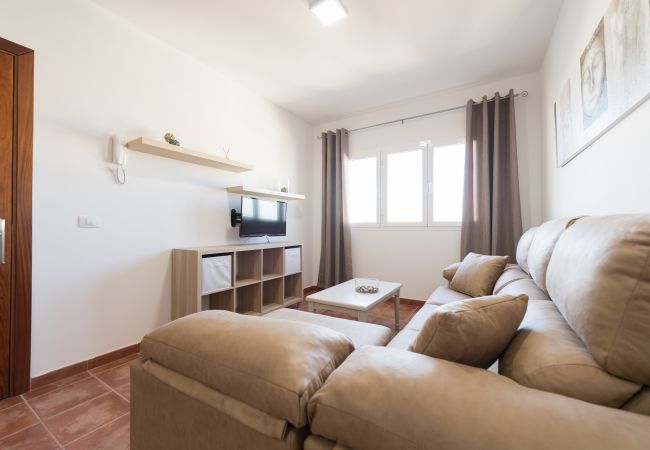 Apartamento en Santa Lucía de Tirajana - La Madera 1A Urban Home Near the Airport + Wifi  Apartamento en Santa Lucía de Tirajana - La Madera 1A Urban Home Near the Airport + Wifi