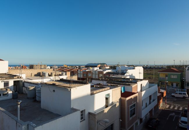 Apartamento en Santa Lucía de Tirajana - La Madera 1A Urban Home Near the Airport + Wifi  Apartamento en Santa Lucía de Tirajana - La Madera 1A Urban Home Near the Airport + Wifi