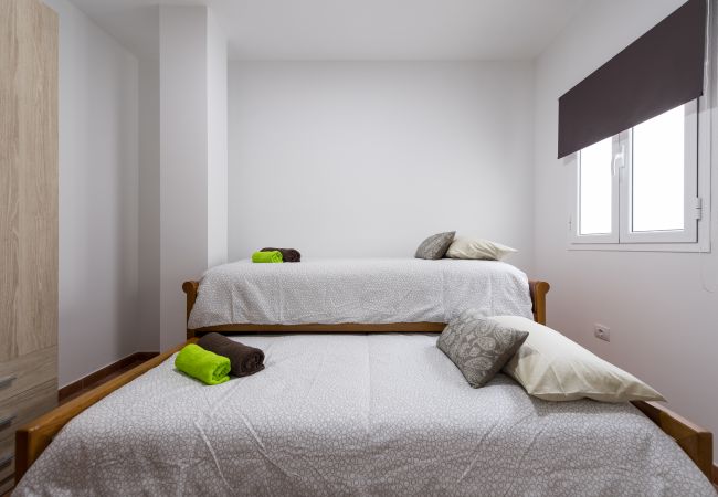 Apartamento en Santa Lucía de Tirajana - La Madera 1A Urban Home Near the Airport + Wifi  Apartamento en Santa Lucía de Tirajana - La Madera 1A Urban Home Near the Airport + Wifi