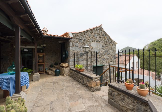 Casa en Teror - Beautiful Rural Home - BBQ - Garden - Parking Casa en Teror - Beautiful Rural Home - BBQ - Garden - Parking