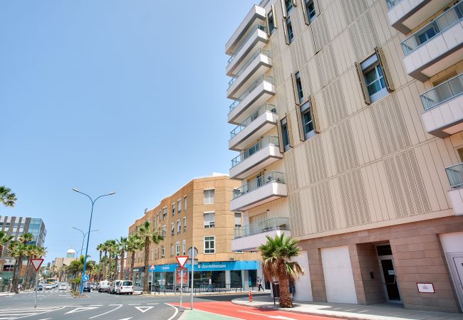 Apartamento en Las Palmas de Gran Canaria - Loft - Terraza y Parking privado - Piscina - Playa Apartamento en Las Palmas de Gran Canaria - Loft - Terraza y Parking privado - Piscina - Playa