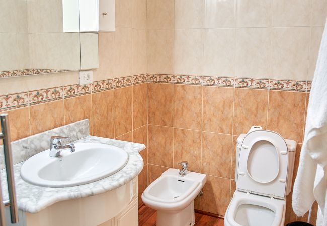 Apartamento en Las Palmas de Gran Canaria - Premium 3BR Flat at Las Canteras Beach - Jacuzzi - Apartamento en Las Palmas de Gran Canaria - Premium 3BR Flat at Las Canteras Beach - Jacuzzi -