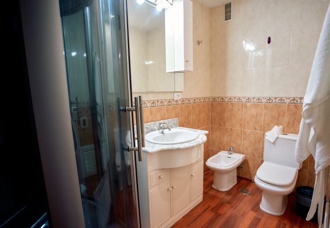 Apartamento en Las Palmas de Gran Canaria - Premium 3BR Flat at Las Canteras Beach - Jacuzzi - Apartamento en Las Palmas de Gran Canaria - Premium 3BR Flat at Las Canteras Beach - Jacuzzi -