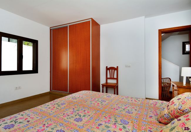 Villa en Puerto del Carmen - 3BR Beach House - Solarium & Shower Terrace Villa en Puerto del Carmen - 3BR Beach House - Solarium & Shower Terrace