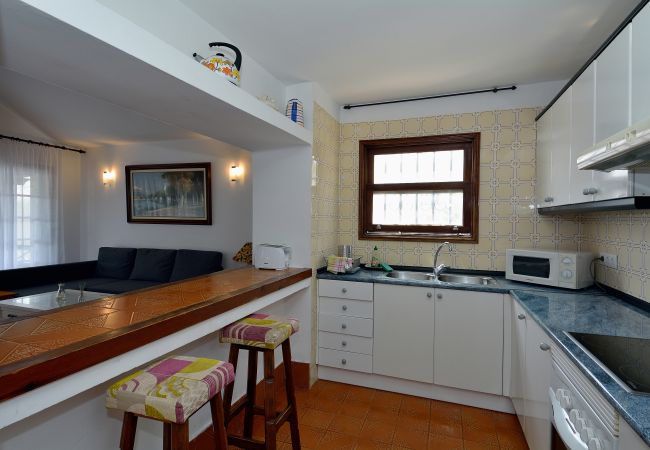 Villa en Puerto del Carmen - 3BR Beach House - Solarium & Shower Terrace Villa en Puerto del Carmen - 3BR Beach House - Solarium & Shower Terrace
