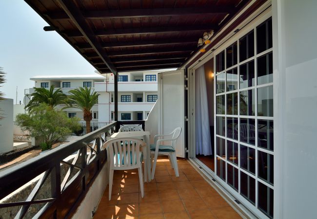 Villa en Puerto del Carmen - 3BR Beach House - Solarium & Shower Terrace Villa en Puerto del Carmen - 3BR Beach House - Solarium & Shower Terrace