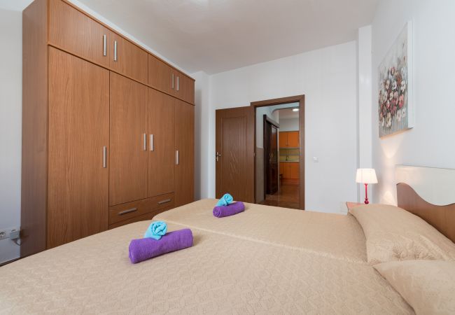 Casa en Vecindario - Private Solarium - 2BR House Near the Airport Casa en Vecindario - Private Solarium - 2BR House Near the Airport