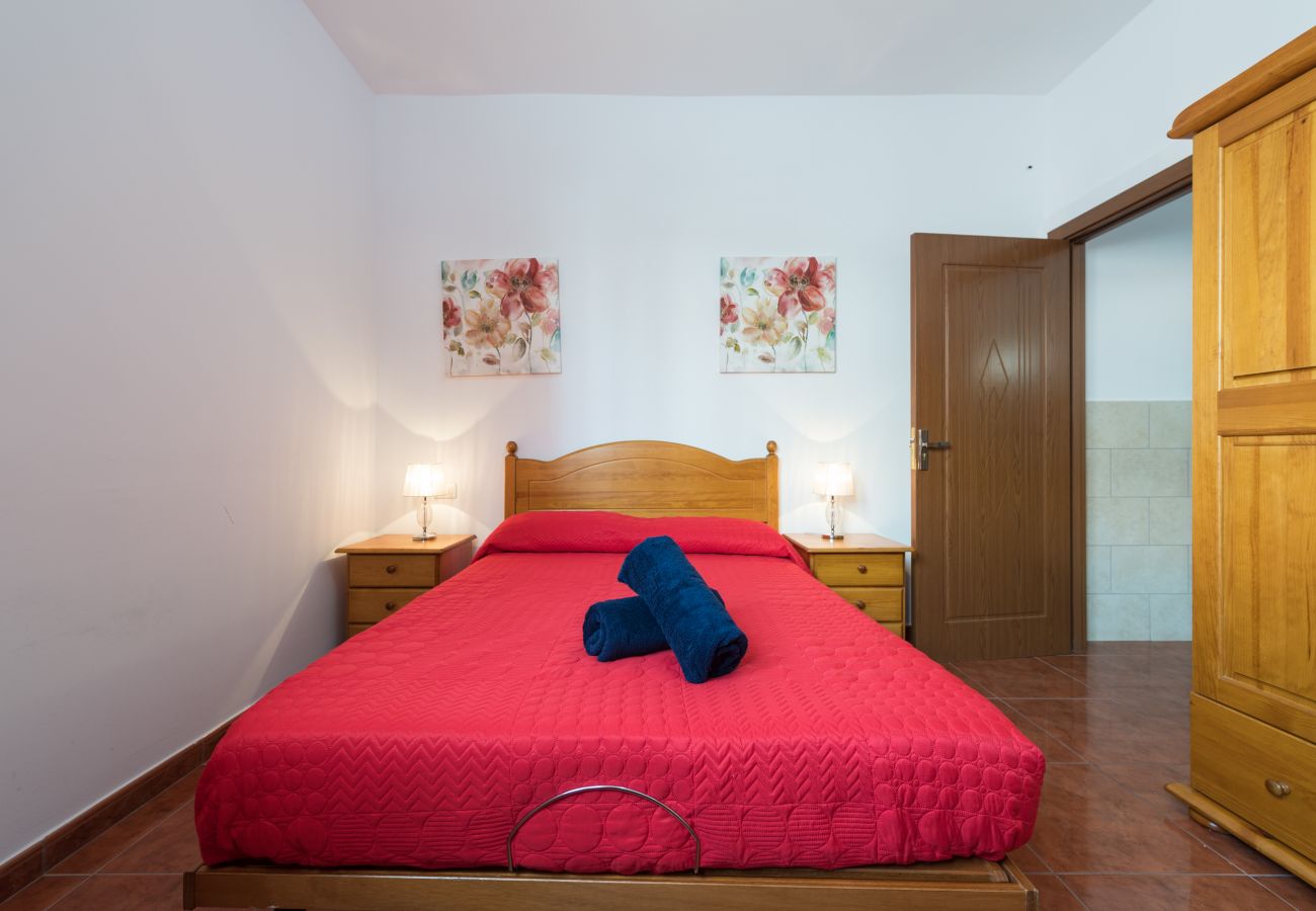 Casa en Vecindario - Private Solarium - 2BR House Near the Airport Casa en Vecindario - Private Solarium - 2BR House Near the Airport